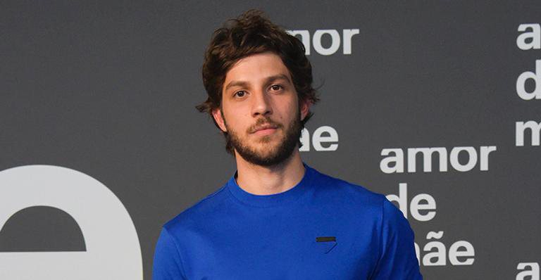 Chay Suede revela pedido inusitado para Laura Neiva antes do casamento - Globo/Estevam Avellar