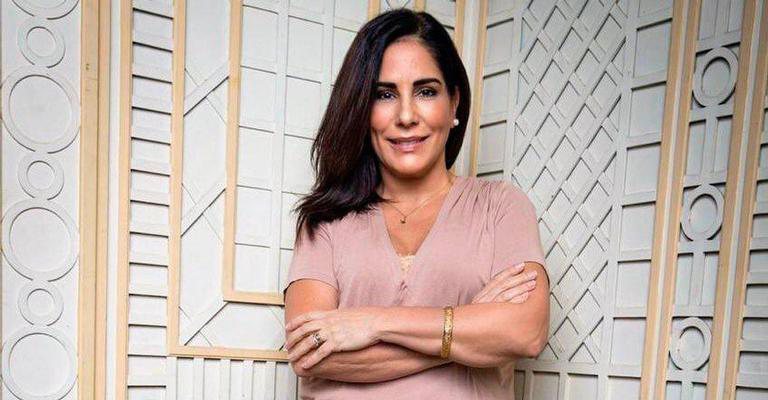 Glórias Pires curte noite com a família reunida e declara seu amor - Raquel Cunha