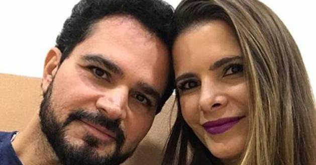 Luciano Camargo celebra o aniversário das filhas gêmeas com lindo clique em família - Reprodução/Instagram