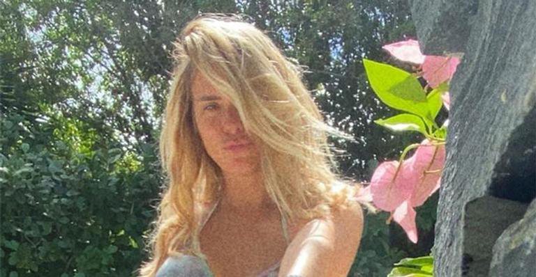 Caroline Dieckmann aposta em biquíni mínimo e exibe corpo magérrimo - Reprodução