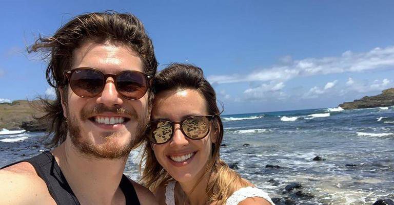 Caio Paduan e Cris Dias posam coladinhos em dia de passeio - Reprodução/Instagram