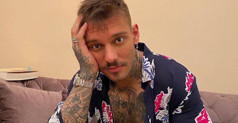 Lucas Lucco surpreende web ao relembrar clique antigo em que aparece bem diferente e sem tatuagens - Reprodução/Instagram