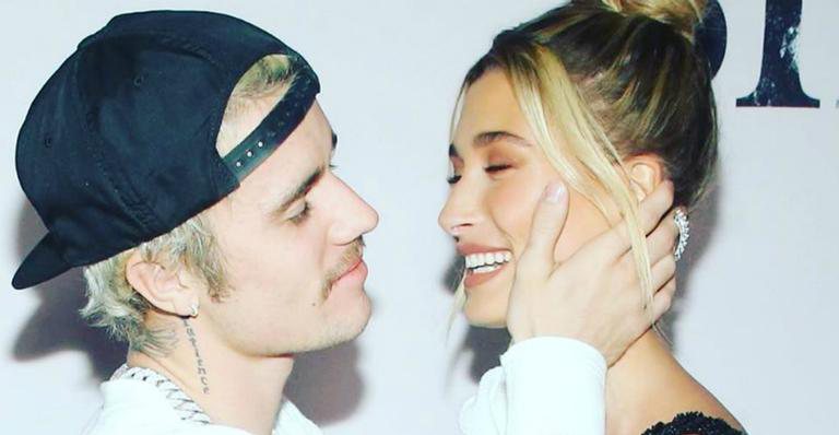 Justin Bieber ganha beijão da esposa por aniversário e clique íntimo agita na web: ''Muito fofo'' - Reprodução/Instagram