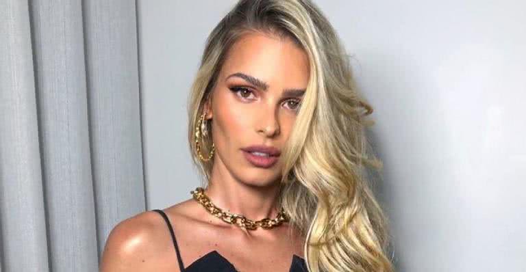 Yasmin Brunet arranca suspiros ao posar com maiô cavadíssimo em cenário paradisíaco: ''Ela não é real'' - Reprodução/Instagram