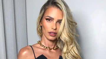 Yasmin Brunet arranca suspiros ao posar com maiô cavadíssimo em cenário paradisíaco: ''Ela não é real'' - Reprodução/Instagram