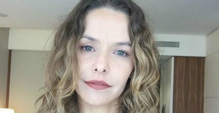 Bianca Rinaldi posa totalmente nua nas redes e deixa fãs perplexos - Reprodução