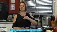 Cátia Fonseca comanda seu programa diretamente da cozinha de casa - Reprodução