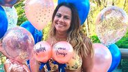 Viviane Araújo celebra 45 anos ao lado do namorado gato - Reprodução/Instagram