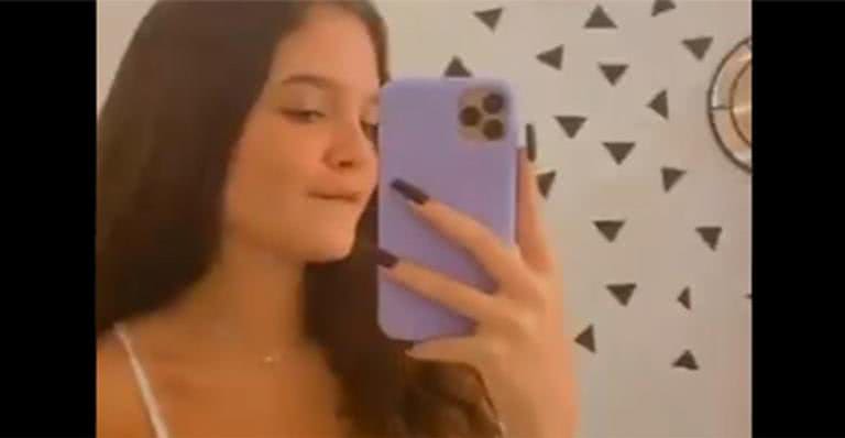 Mel Maia é criticada após publicar vídeo com poses sensuais - Reprodução