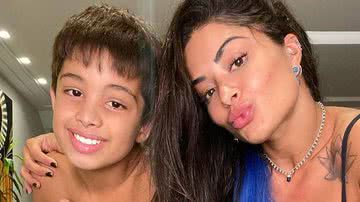 Aline Riscado se diverte com o filho - Instagram