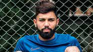 Em quarentena, Gabigol decide radicalizar no visual e adota novo penteado - Instagram