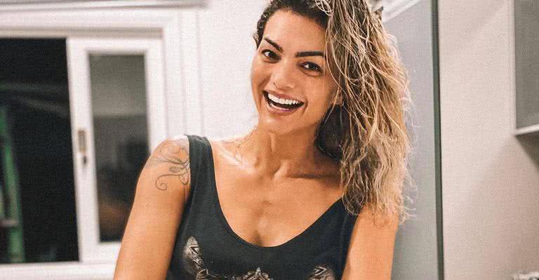 Sextou! Kelly Key se refresca com o caçula em dia de piscina - Reprodução/Instagram