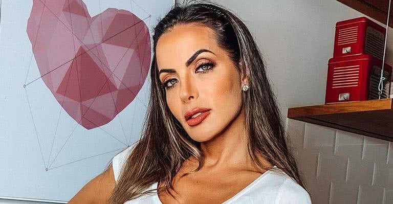 Carla Prata choca fãs ao divulgar clique antigo - Instagram