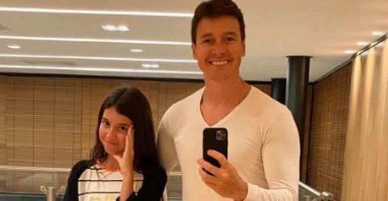 Rodrigo Faro surge de pijama justíssimo com a filha e brinca: “No estilo” - Reprodução/Instagram