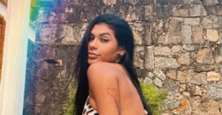 De biquíni, Pocah empina o bumbum e arranca suspiros na web: “Essa mulher é um abuso” - Reprodução/Instagram