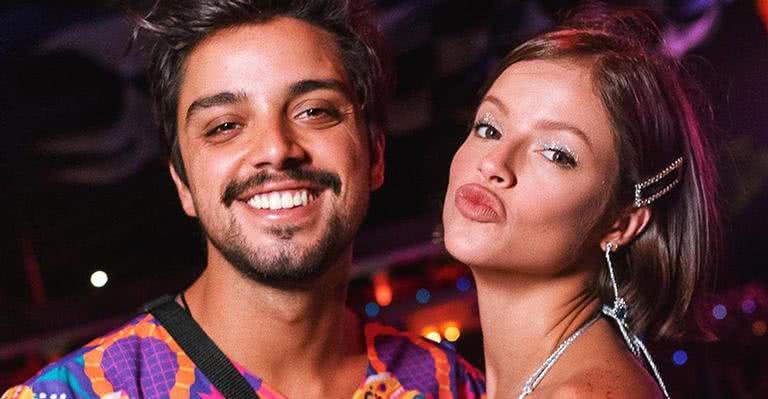 Agatha Moreira e Rodrigo Simas combinam pijamas de casal: ''Meu par romântico'' - Reprodução/Instagram