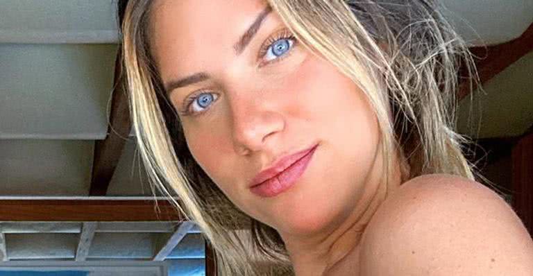 Giovanna Ewbank faz topless e exibe barrigão de grávida ao posar com Bruno Gagliasso - Instagram