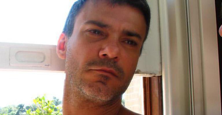 Marido de Leonardo Vieira comove ao comemorar 12 anos com o ator - Reprodução