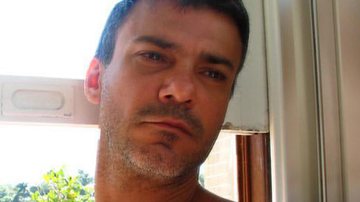 Marido de Leonardo Vieira comove ao comemorar 12 anos com o ator - Reprodução