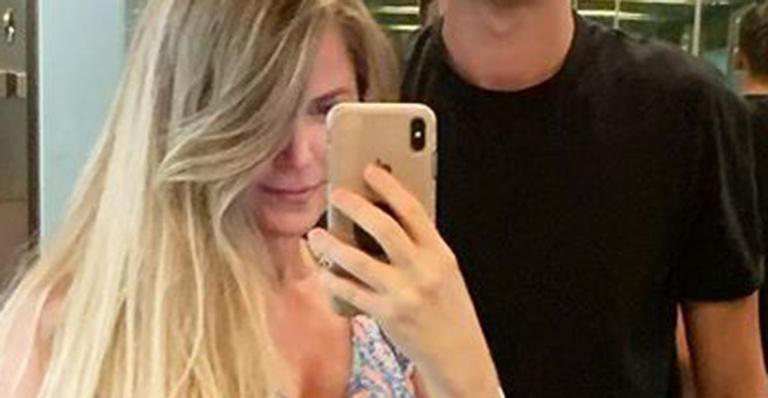 Susana Werner surge com seu filho com Júlio César em foto rara no espelho - Reprodução