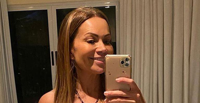 Solange Almeida surge magérrima em foto com look fitness - Reprodução