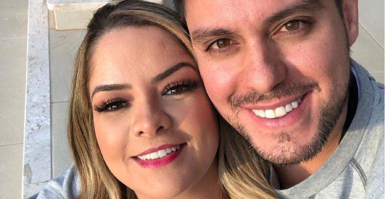 O casal usou as redes sociais para mostrar momento único da família curtindo a tarde deste sábado (18) - Reprodução/Instagram