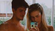 Em clique, Gabriel Medina e Yasmin Brunet posam com pouca roupa e web enaltece - Instagram