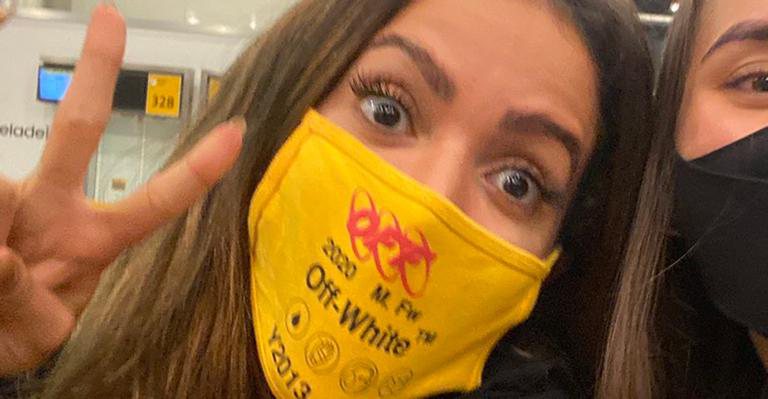 Em meio a pandemia, Anitta é flagrada embarcando em voo para a Europa - Instagram