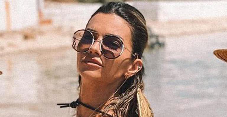 Kelly Key reúne bonde das saradas ao tomar banho de mar - Reprodução/ Instagram