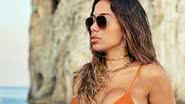 Anitta posa de biquíni durante passeio de barco na Itália - Reprodução/ Instagram