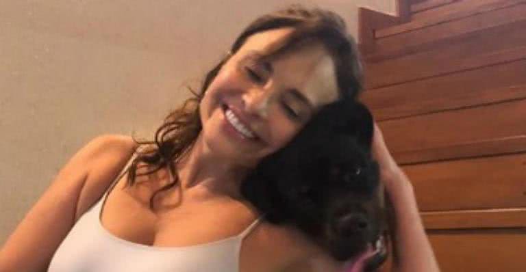 Luiza Tomé posa com maiô ousado e corpão arranca suspiros da web - Reprodução/Instagram