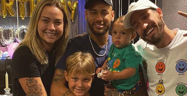 Maturidade! Neymar Jr. convida mãe de Davi Lucca e faz festão: ''Família'' - Arquivo Pessoal