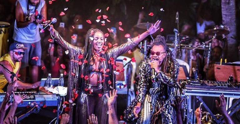 Carlinhos Brown celebra aniversário de Iza - Instagram