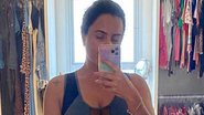 Luciele di Camargo exibe barriga trincada em seu closet - Reprodução/Instagram