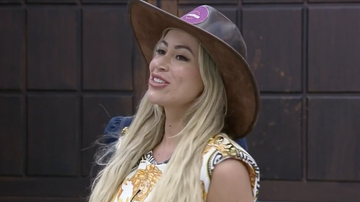 Carol Narizinho vence prova do fazendeiro e deixa roça - Reprodução/PlayPlus