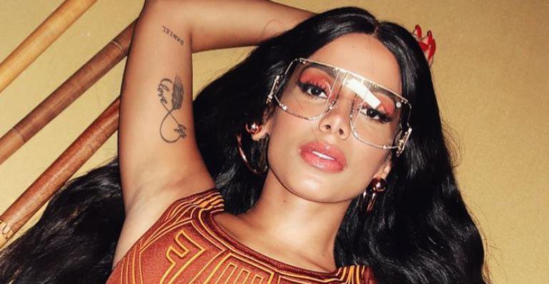 Anitta ostenta cinturinha micro em clique sensual e fãs cravam: ''Deusa'' - Arquivo Pessoal