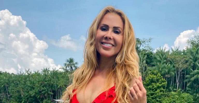 Aos 46 anos, Joelma sensualiza em raro clique de biquíni: ''Gatíssima!'' - Arquivo Pessoal