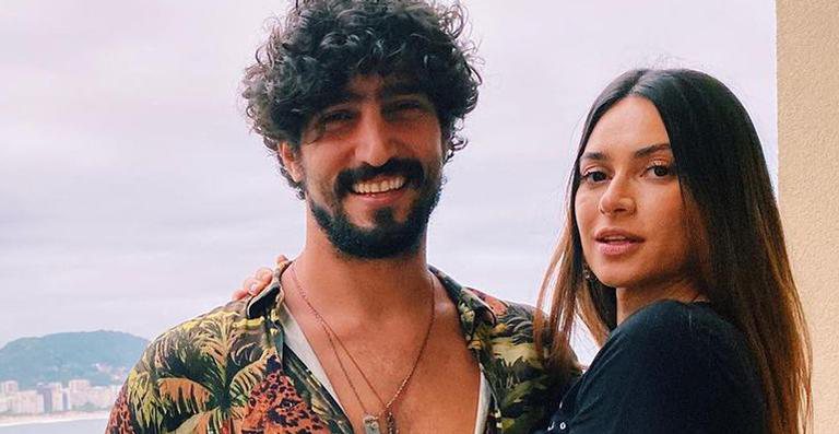 Thaila Ayala transforma buquê de seu casamento em escultura de ouro: "Eternizei esse momento especial" - Reprodução/Instagram