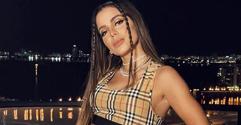 Como assim? Anitta avisa que fará festa de 12 dias após vacinação contra a Covid-19: "Festival na minha casa" - Reprodução/Instagram