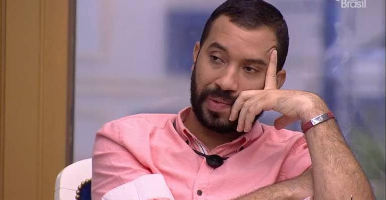 BBB21: Gilberto faz desabafo sincero após discussão com Arcrebiano: "Estou p*** desde ontem" - Reprodução/TV Globo