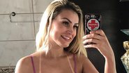 Andressa Urach culpa seu bumbum pelos males do país - Reprodução