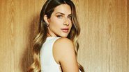 Giovanna Ewbank elege vestido fendado para "sextar" - Reprodução/Instagram/André Nicolau