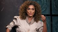 Que situação! Juliana Paes relembra quando tapa-sexo de ator soltou no meio da cena: "Senti na coxa" - Reprodução/GNT