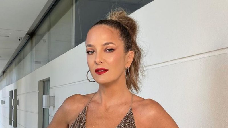 Aos 45 anos, Ticiane Pinheiro posa com look sem sutiã e exibe corpo sequinho: "Musa" - Reprodução/Instagram