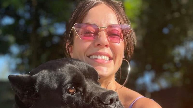 De fio-dental, Paolla Oliveira exibe corpo sequinho em banho de sol: "Incomparável" - Reprodução/Instagram