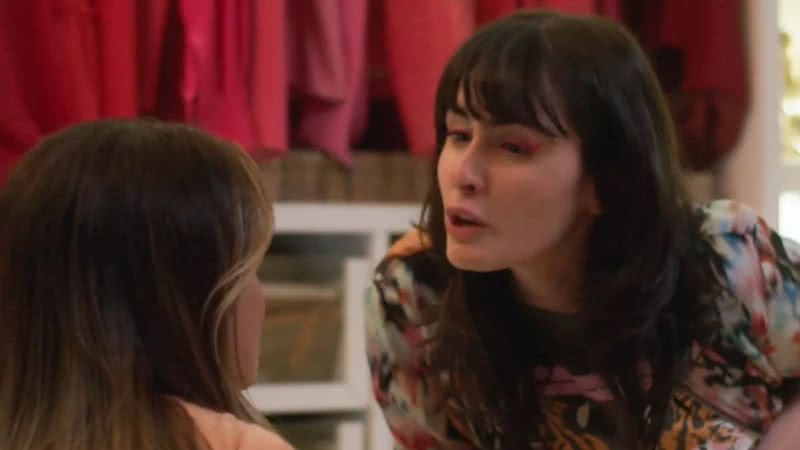 Ao descobrir que Paula é sua mãe, Flávia confronta e joga 'praga'; confira o que vai rolar nessa conversa tensa - Reprodução/TV Globo