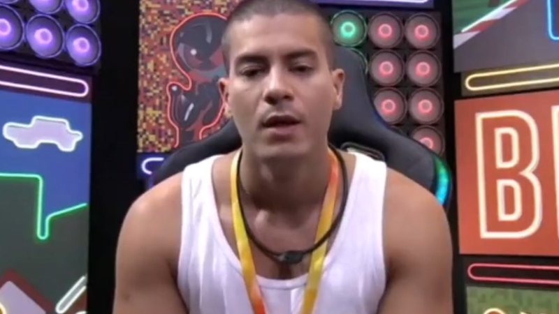 Abalado, Arthur Aguiar desabafa e diz que desistiu de jogo - Reprodução/TV Globo