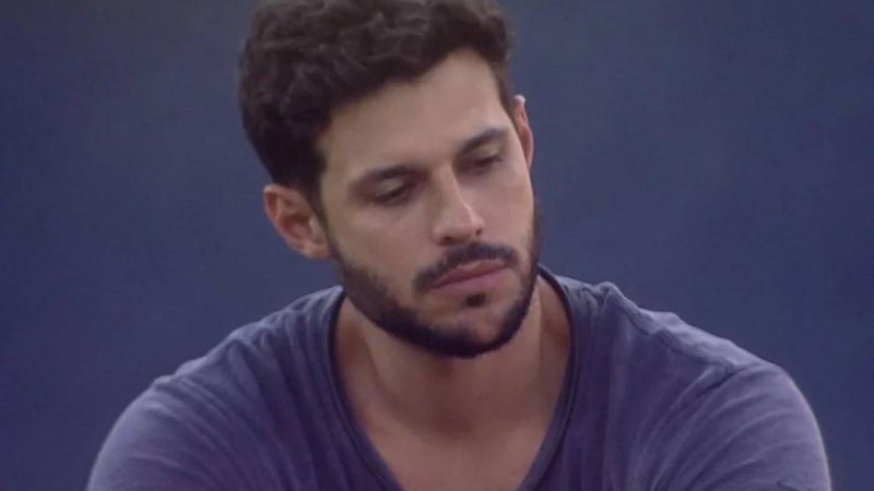 Ex-BBB Rodrigo Mussi implantou cateter na cabeça e teve fraturas expostas - Reprodução/TV Globo