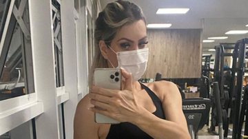 Aos 44 anos, Renata Fan mostra corpo após malhar 21 dias seguidos: "Falta muito" - Reprodução/Instagram