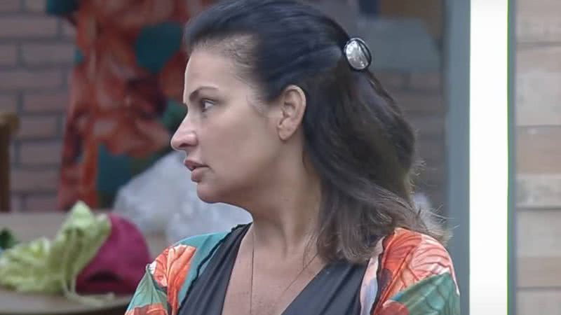 A Fazenda 13: Desesperada, Solange Gomes faz promessa para não ser eliminada: "Estão de prova" - Reprodução/Record TV